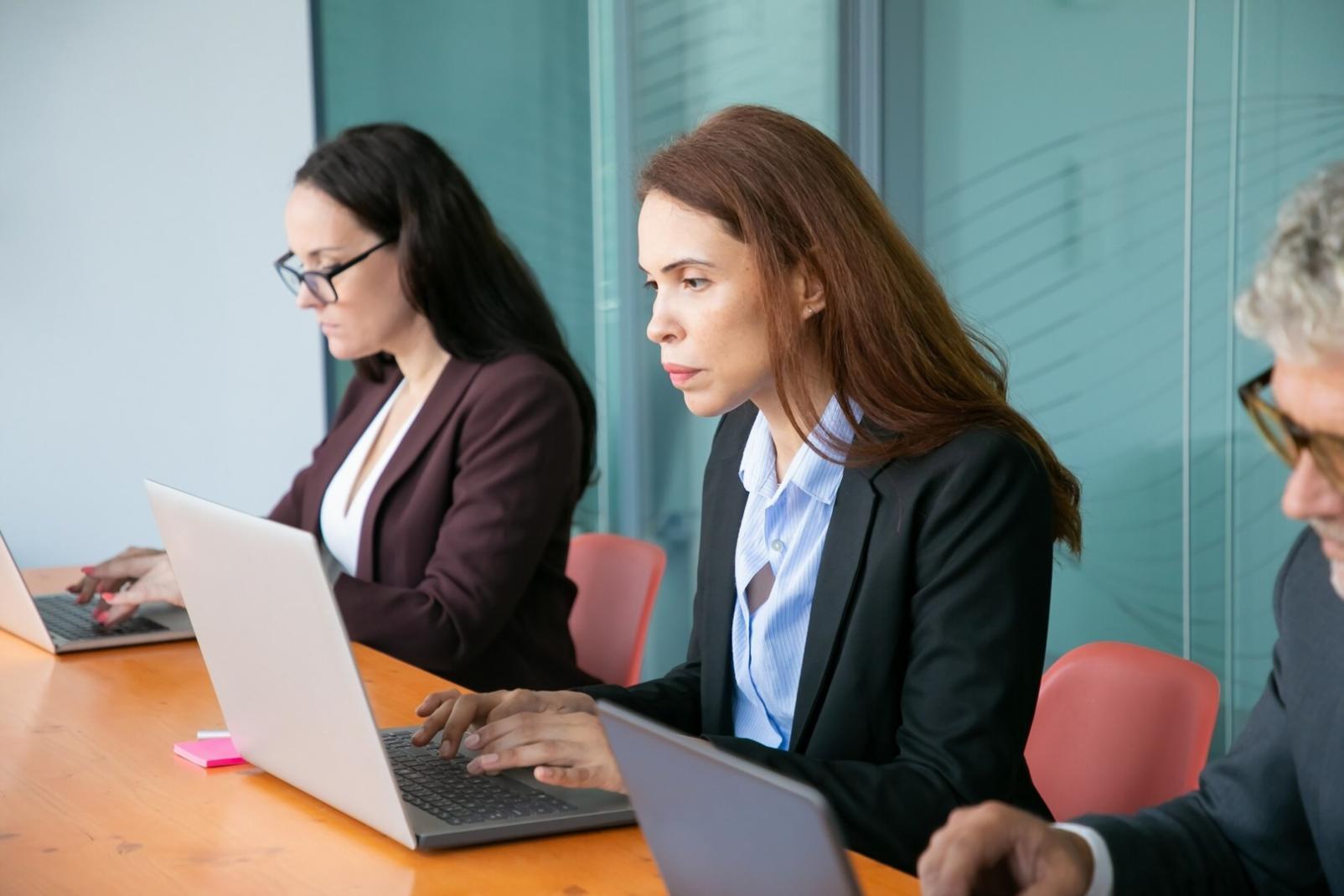 Guides pratiques et outils financiers accessibles